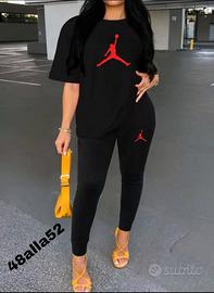 Taglia unica ,comoda 
