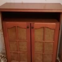 grande credenza in legno massello con rotelle 