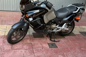 Honda varadero 1000 anno 2001