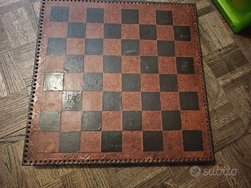 scacchiera in pelle fatta a mano