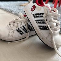 Scarpe Adidas spiderman  bimbo num 28