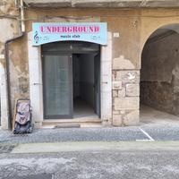 Locale commerciale di 100 mq zona centrale