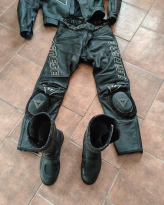 tuta in pelle Dainese 