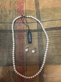 Collana e orecchini