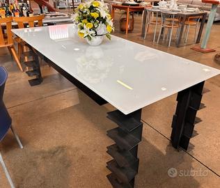 Tavolo / Scrivania design