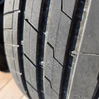 4 Gomme Estive Hankook iON evo 235/40 R19 96W