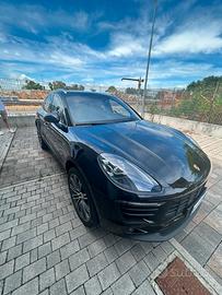 IN TRATTATIVA Porsche macan S