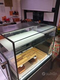 Vetrina per Alimenti Refrigerata