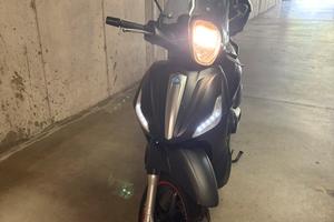 PIAGGIO  BEVERLY 350 SPORT/ABS