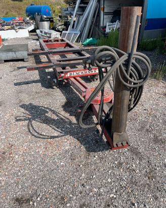 Dima raddrizza telai veicoli industriali BlackHawk