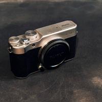 Fujifilm X-A10 + 55mm f1.4 + Accessori 