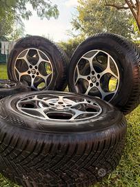 Treno cerchi e gomme Alfa romeo
