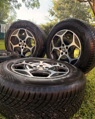 Treno cerchi e gomme Alfa romeo