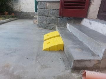 Rampe in plastica per marciapiede o per scalino