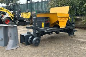 M115 Cordolatrice stradale con motore a benzina