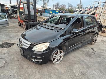Ricambi per MERCEDES CLASSE B 245 2.0 cdi 