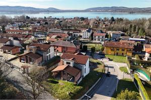Villa esclusiva con vista lago