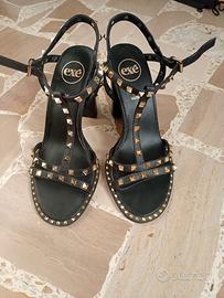 Sandali Exé neri con borchie – tacco comodo