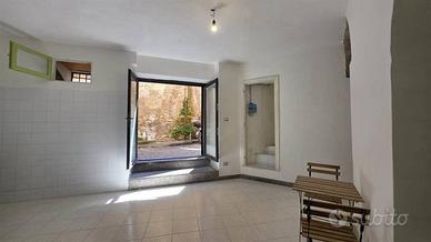 Immobile di 30 m² con 1 locale a Viterbo