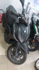 Piaggio beverly 400 2021 km 15700