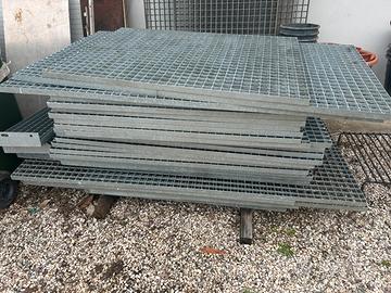 Grigliati zincati nuovi