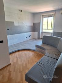 Appartamento ristrutturato con tre camere da letto