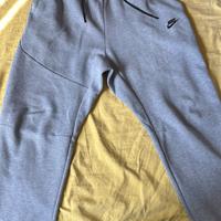 Pantalone nike tech grigio