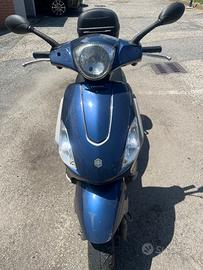 Scooter 125 Piaggio fly blu profondo