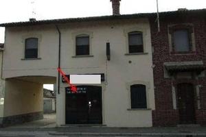 Negozio a Scaldasole, via Piave, 10, 3 locali