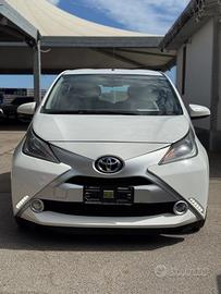 Toyota Aygo 1.0 VVT-i 69 CV 5 porte x-clusiv