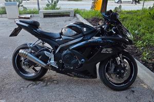 Suzuki Gsx R 750 K8 Yoshimura