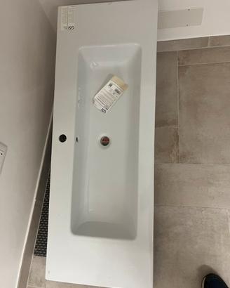 lavabo in ceramica per bagno