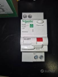 interruttore diff. magnetotermico   schneider  c32