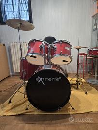 Batteria acustica Extreme con 2 rullanti e piatti