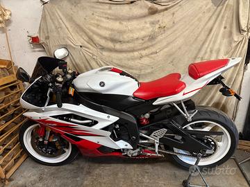 Yamaha R6