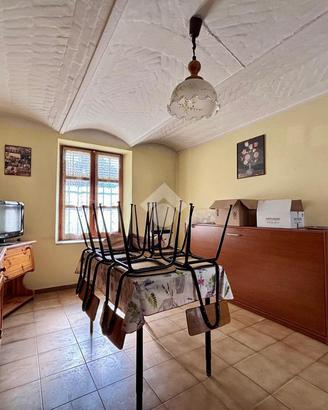 CASA SEMINDIPENDENTE A CASTAGNOLE PIEMONTE