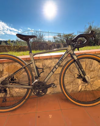 Bici gravel Cube donna
