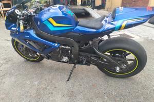 Suzuki gsxr 750 k7