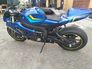 Suzuki gsxr 750 k7