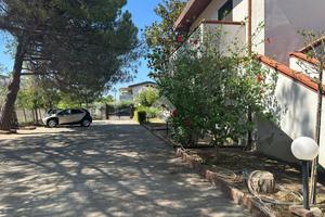 3 LOCALI A VILLAPIANA