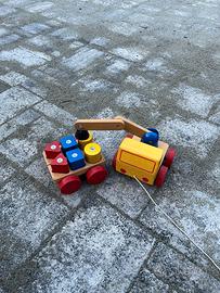 Camioncino in legno IKEA