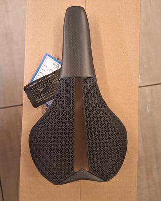 Sella carbonio