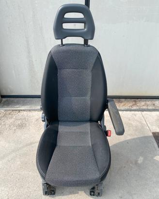 Sedile singolo lato passeggero