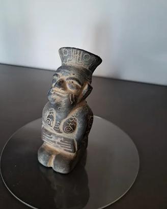 copia statuetta precolombiano terracotta La Tolita