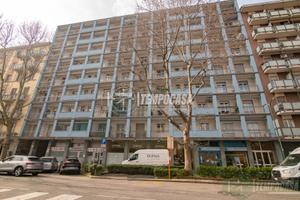 PRATICO 3 LOCALI IN ZONA SERVITISSIMA LIBERO SUBIT