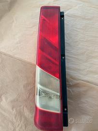 Fanale completo iveco daily da 2014