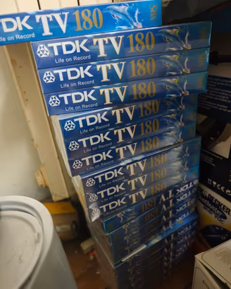 VIDEOCASSETTE FILM PANORAMA E TDK VERGINI