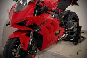 Ducati panigale v4