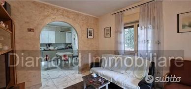 Appartamento 4 vani con garage a Riposto