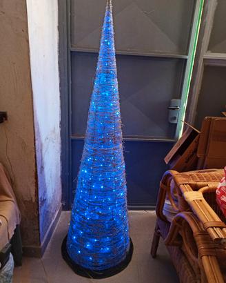   Albero di natale in filamenti d'argento 